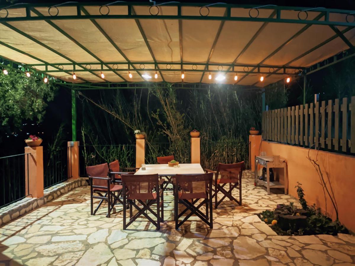 Eleni'S Traditional House In Agrafi Agrafoi Exterior photo